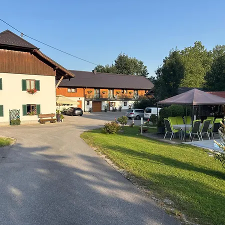 Hutterer Guest house Scharnstein